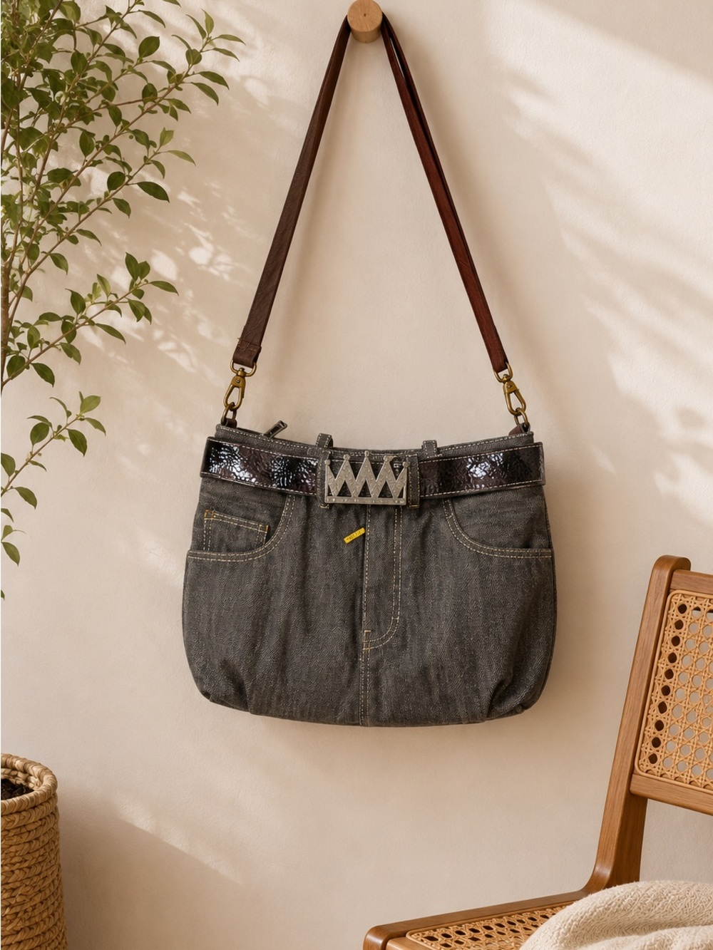 Baggy Jeans‎ Denim Novelty Crossbody Purse Y2K Statement Bag Faux Patent Trim